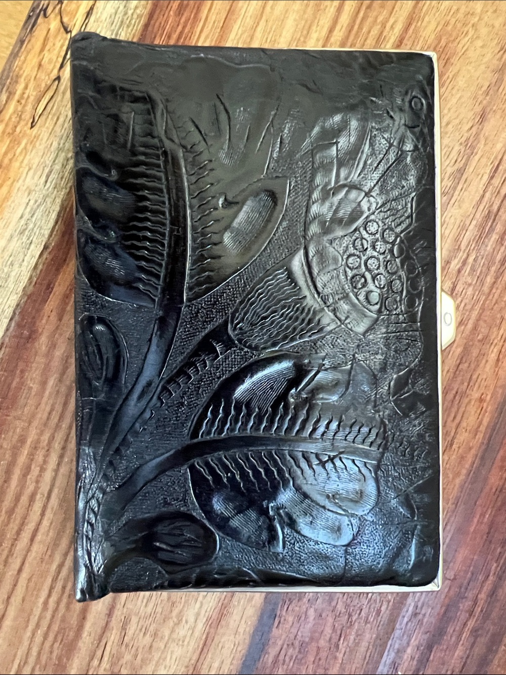 Lodis - Los Angeles Black Embossed Leather Frame Wallet